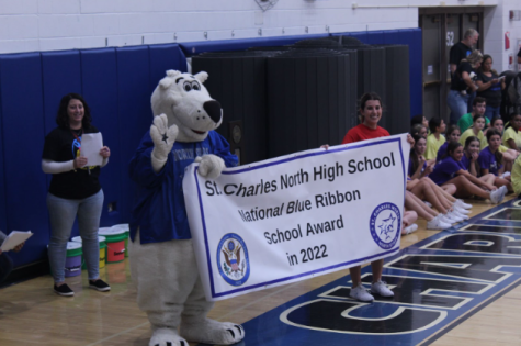 The Blue Ribbon Award being showcased at the 2022 Homecoming Pep Assembly
