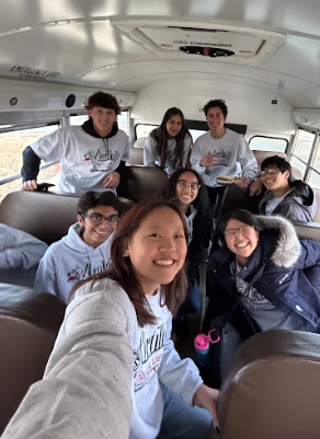 Math team on a bus trip. (Karen Lu)