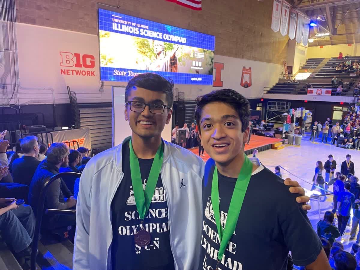 Juniors Atharv Sood and Talha Hasan with their 5th place medals.